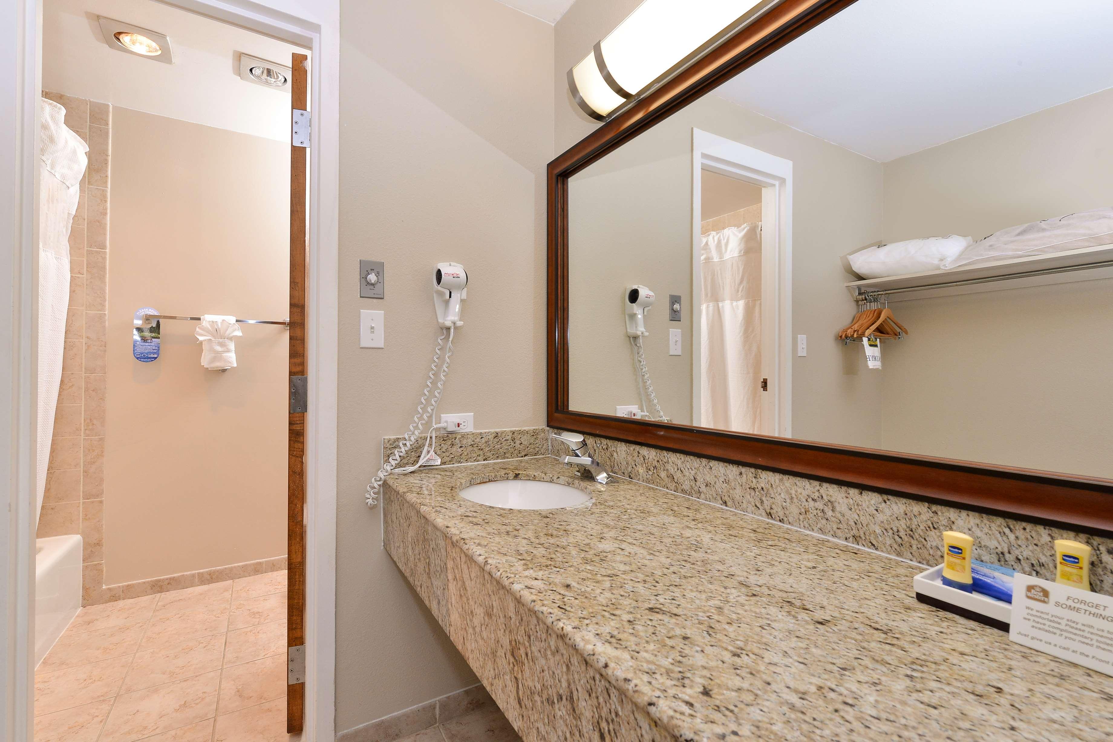 Western Hotel 3*